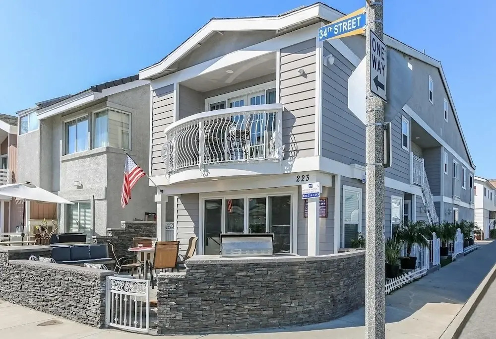 223 34th St A Ocea 3 Bedroom Duplex