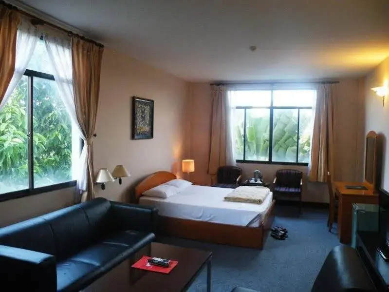 Thanh Long Hotel