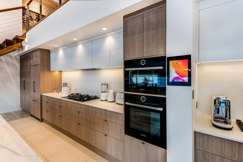 Lotus House on Hamilton Island by HIHA
