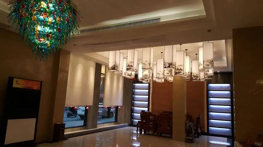 Starway Hotel Yangzhou Pantao Road