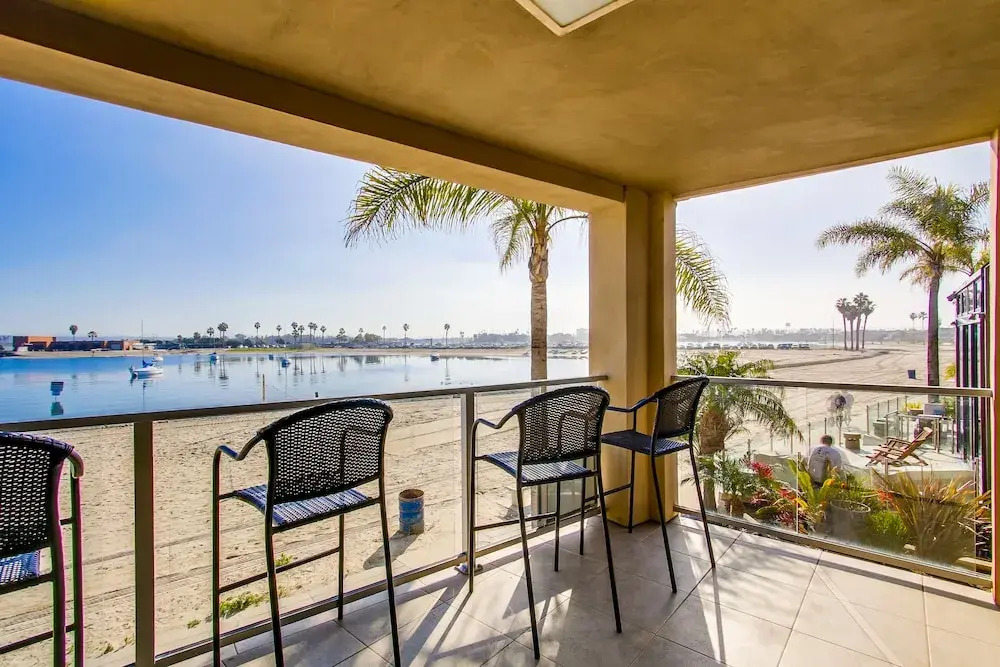 Waterfront Getaway 4 3 Bedrooms 3 Bathrooms Townhouse