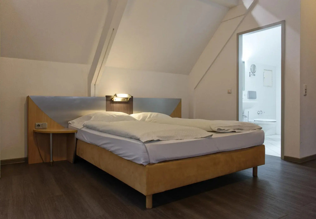 Отель Opera Hotel Köln