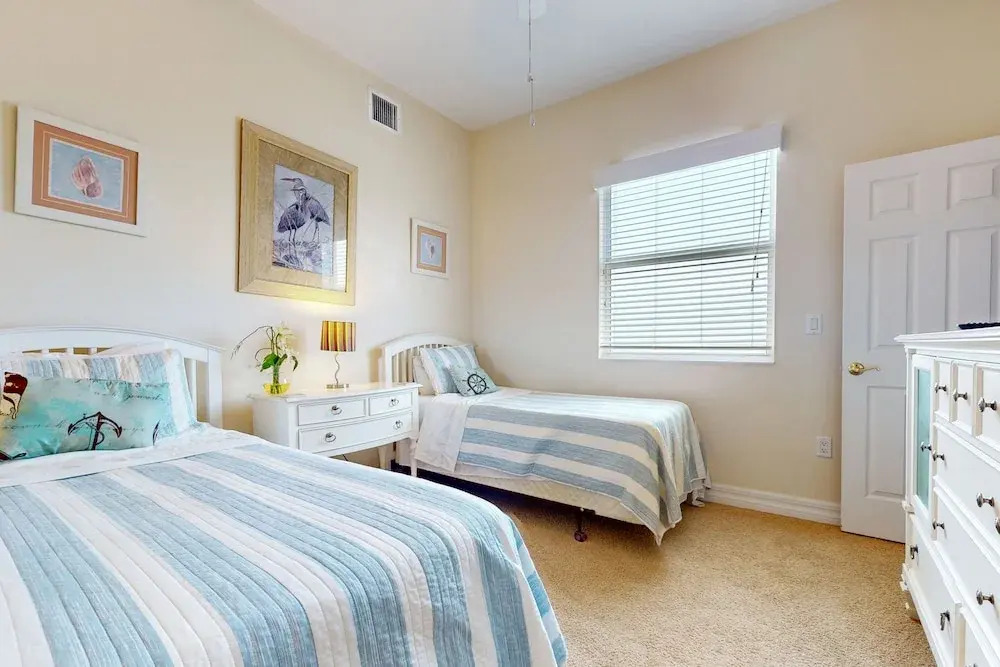 Malibu Condos 804