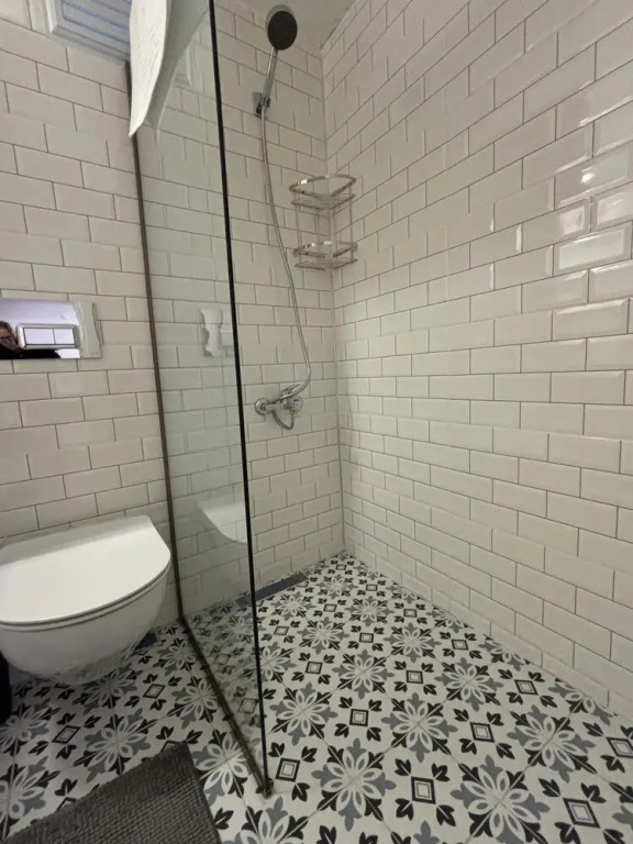 Idor Guest House
