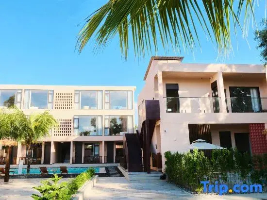 Shanqiu Villa Residence (Wanning Shimei Bay Island Tourist Road)