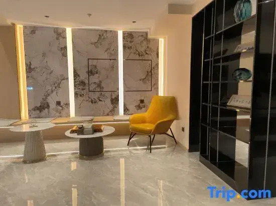 Ruiyi Light Residence Hotel