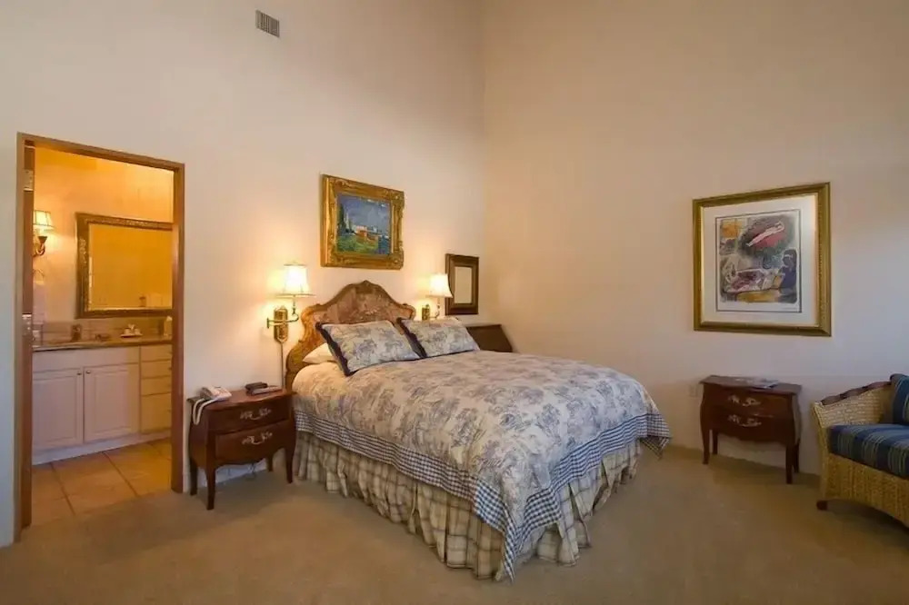 Downtown Penthouse 4 Bedroom Condo