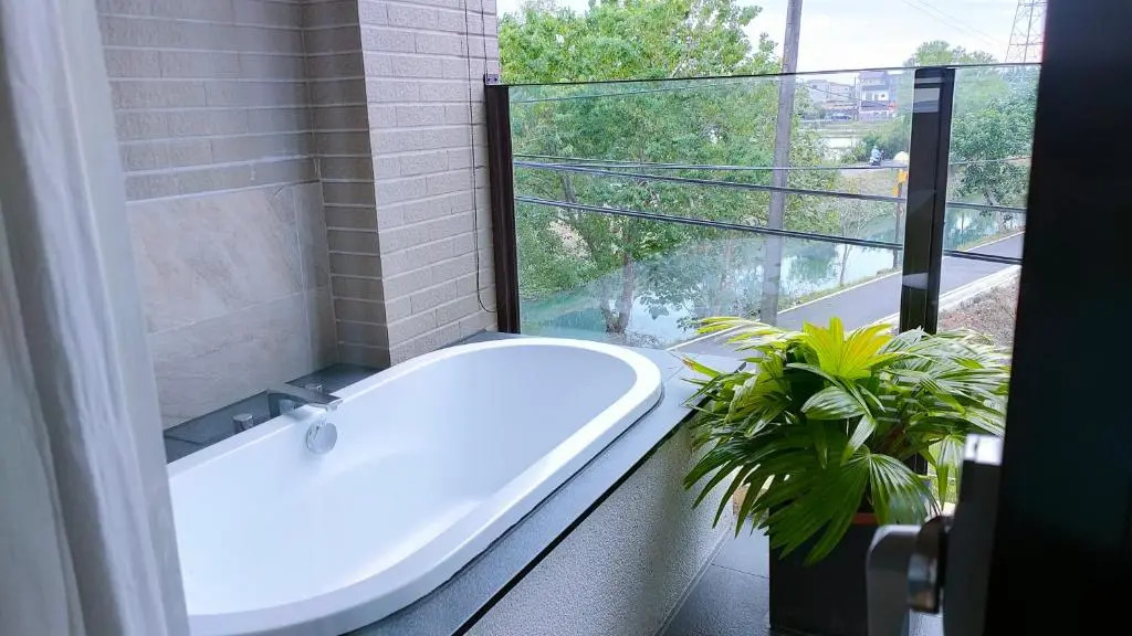Riverbank Villa