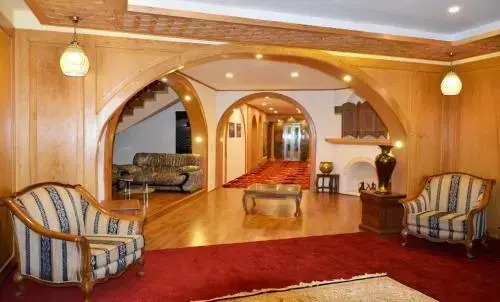 Kashmir Mahal Resorts by Stay Pattern