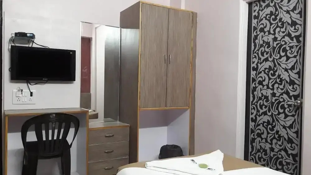 OYO 9920 Hotel Aurangabad Regency