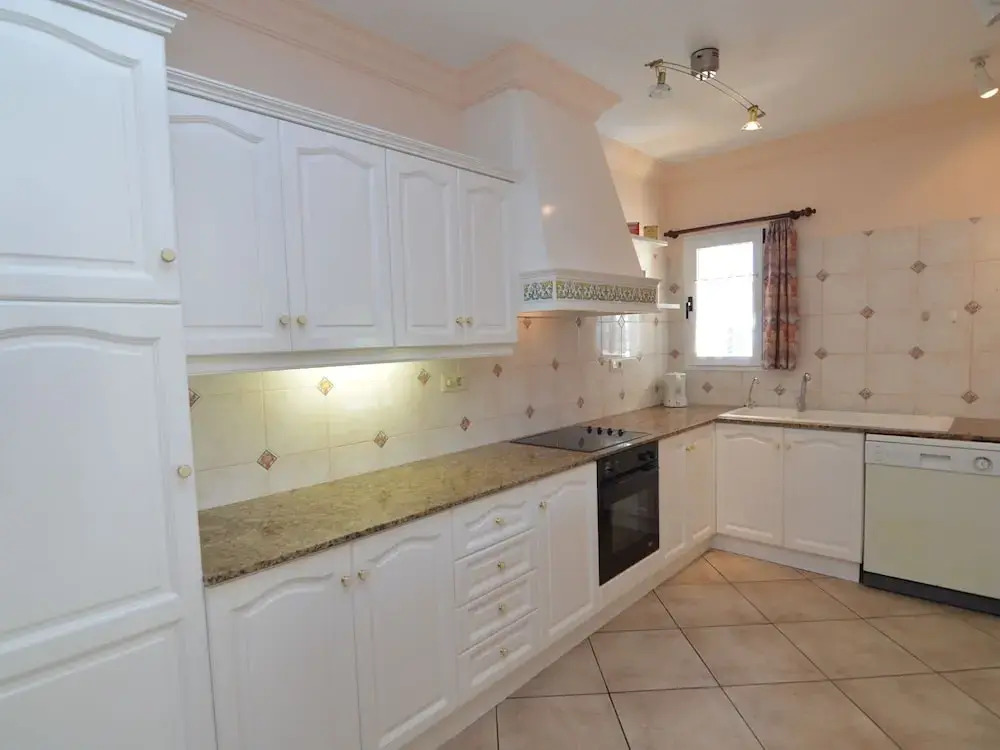 Spacious Villa in El Baladrar with Swimming Pool