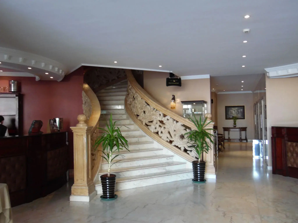 Milan Deluxe Suites Hotel