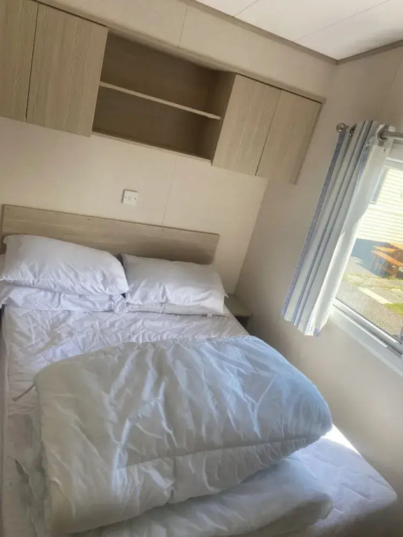 Coastal Cabin Retreat in Rhyl