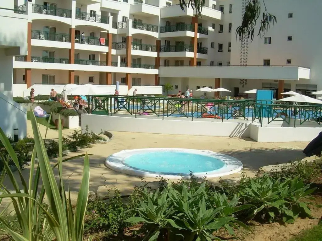 Stella Maris Hotel Apartments