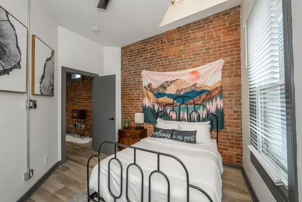 Mansfield Modern Oasis