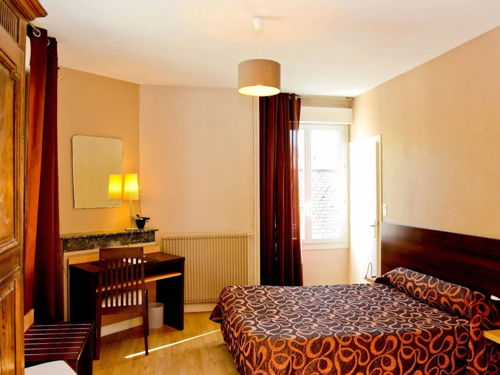 Logis Hôtel lAmandier