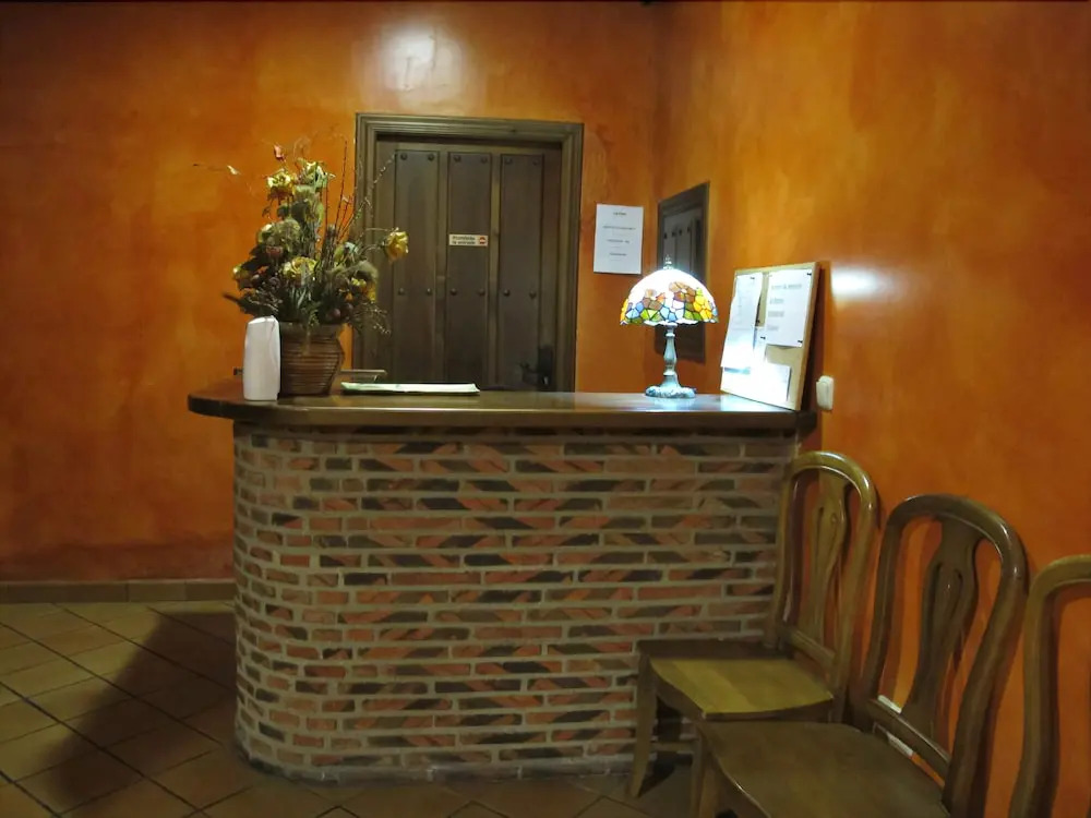 Hotel Rural Hojaranzos