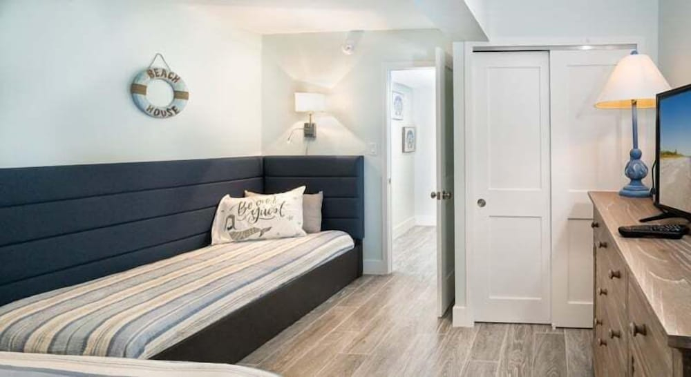Lighthouse Point 222 3 Bedroom Condo