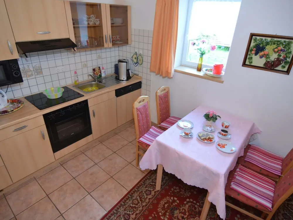 Holiday Home in Neustadt am Rennsteig With Pond