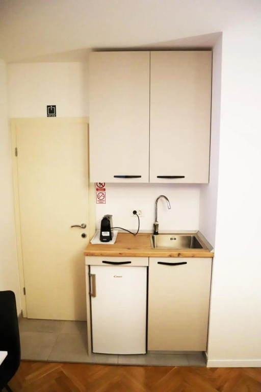 Room Nada