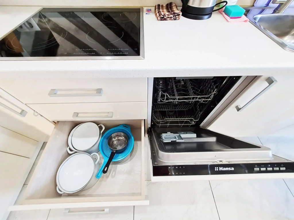 Apartaments Novosibirska, st. Bolshevistskaya, 100, 16 Floor