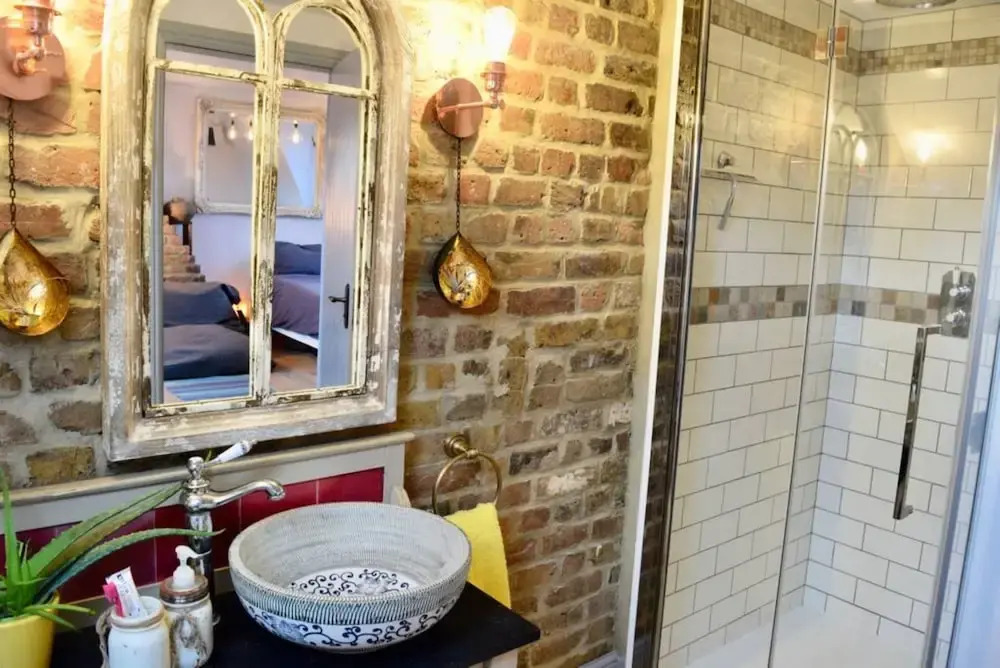 Unique 3 Bedroom Apartment in Clapham