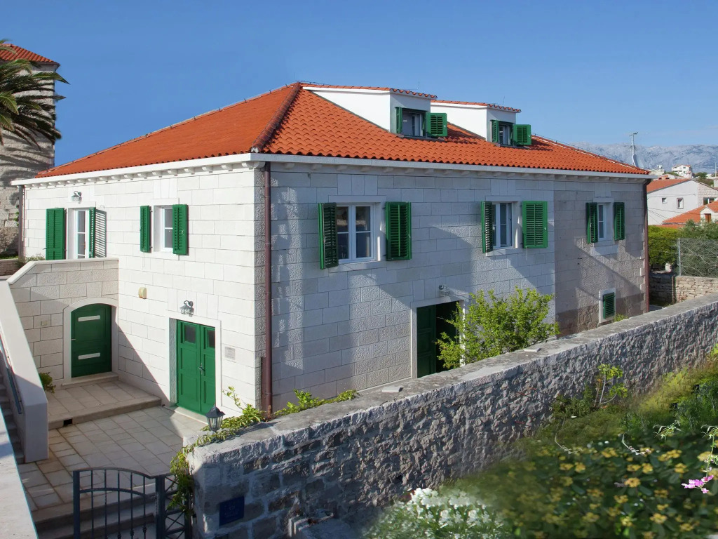 Villa in Selca With Pool Near Adriatic Sea