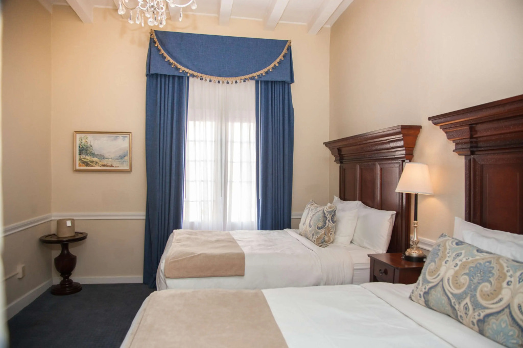 Hotel St. Pierre French Quarter