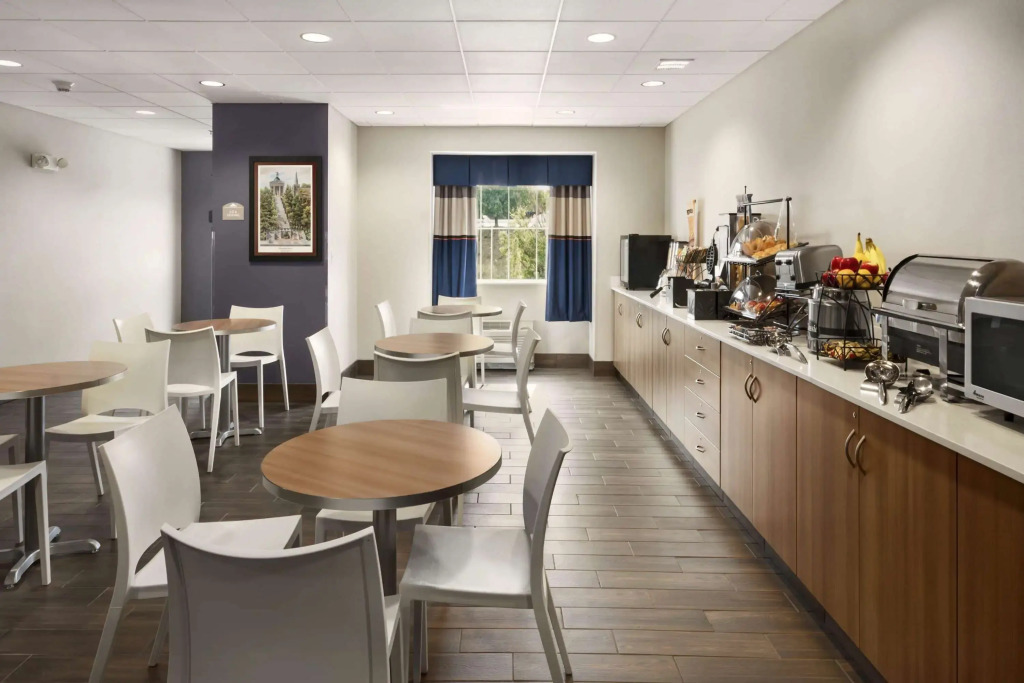 Microtel Inn & Suites by Wyndham