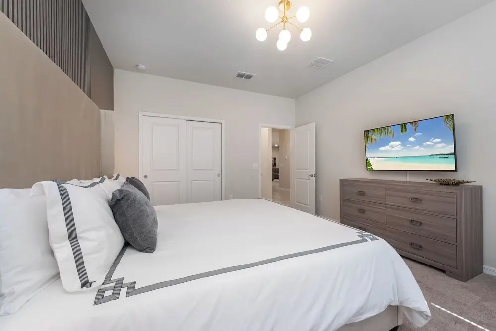 Spacious 9BR Villa Home Theater  Pool
