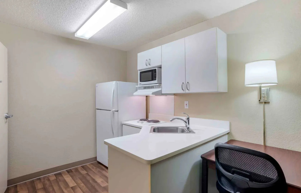 Studio 6 Extended Stay Huntsville, AL - US Space & Rocket Center