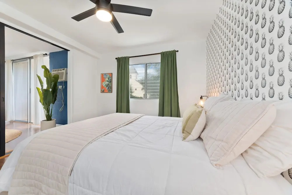 Big Island Kailua Village 208 1 Bedroom Condo