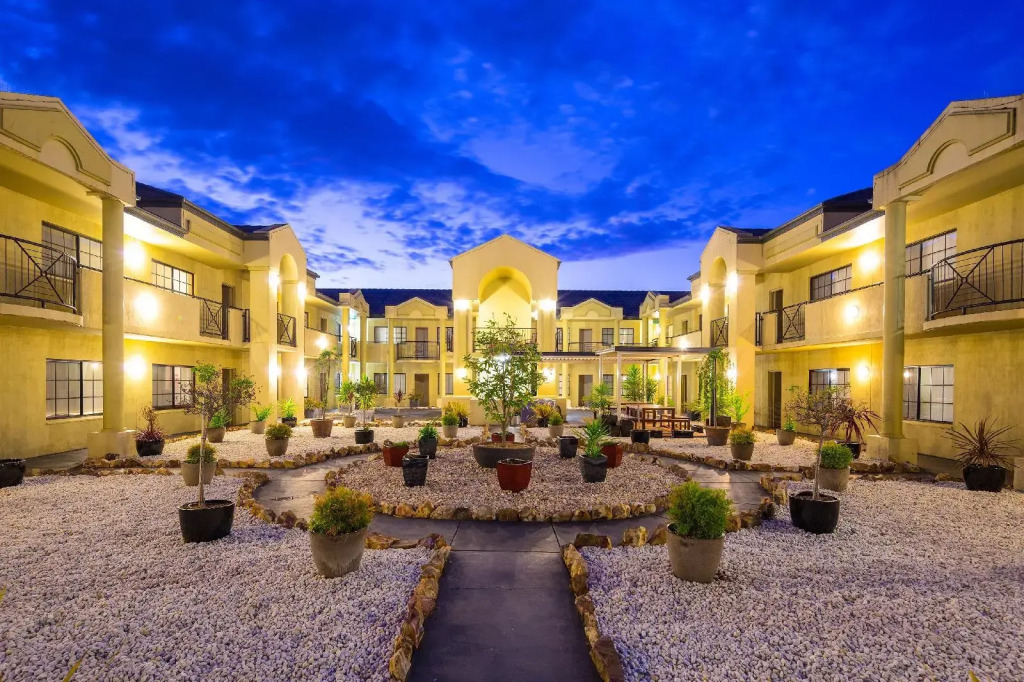 Best Western Plus Canberra Central Apartments Official