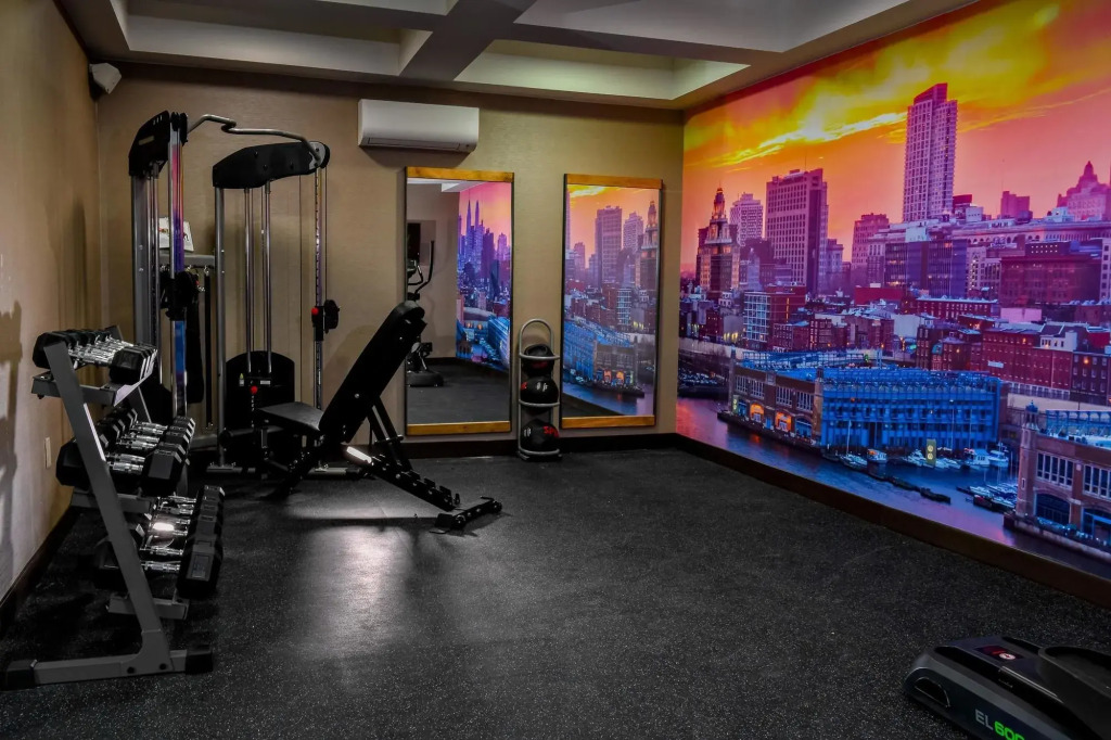Best Western Plus Philadelphia Convention Center Hotel