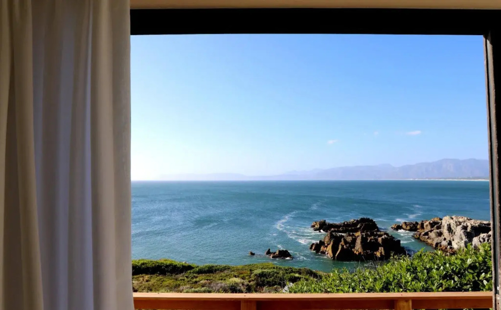 Cliff Lodge