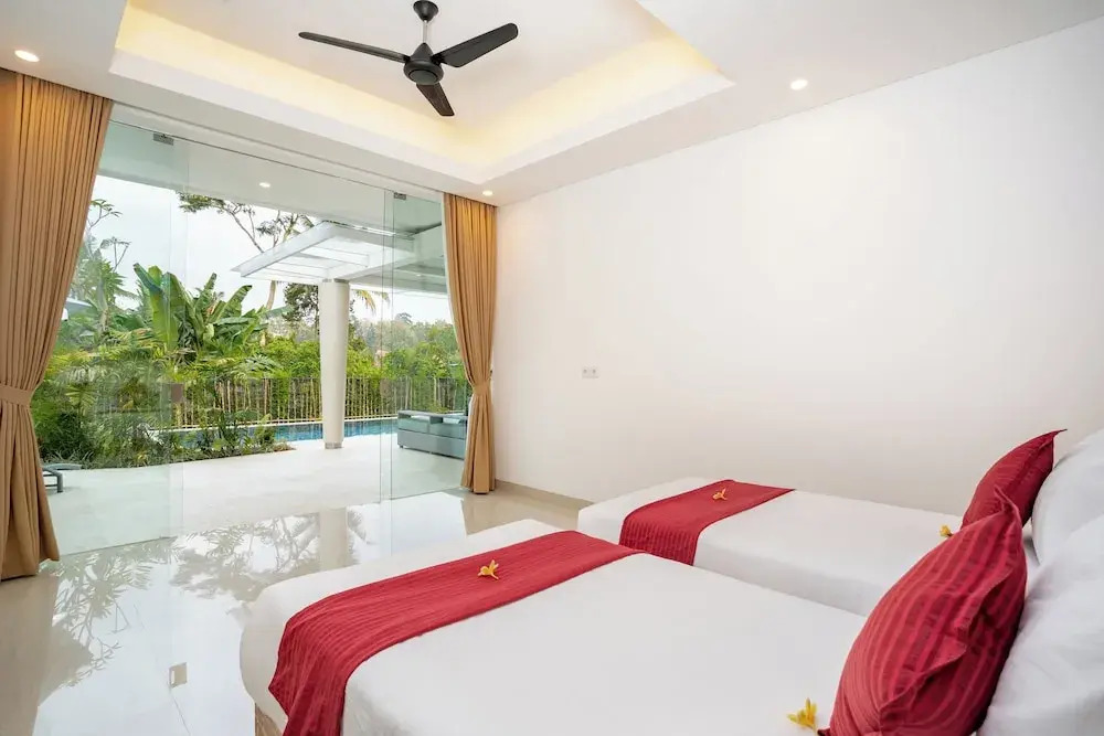 AR Villa Sayan