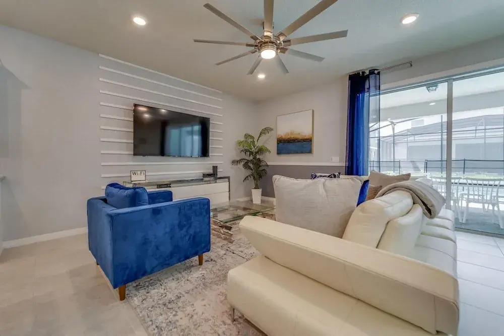 Steve's Windsor Island Home