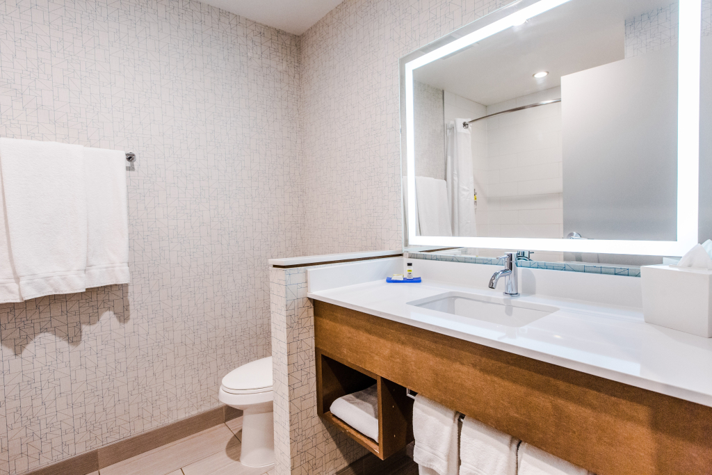 Holiday Inn Express & Suites West Edmonton - Mall Area by IHG
