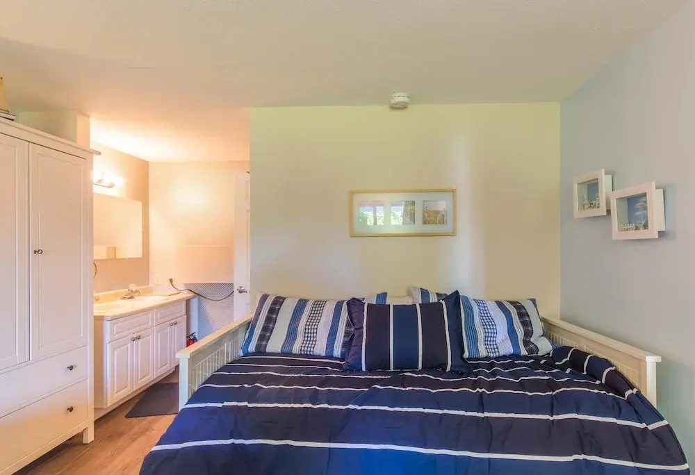 Holiday Guest House Bed & Breakfast