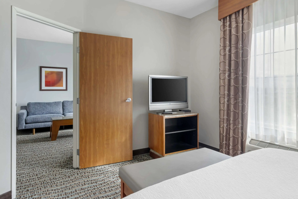 Best Western PLUS Peppertree Inn at Omak