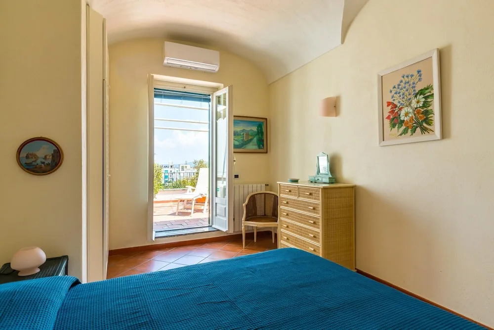 Blu Infinity Terrace on Ischia Center