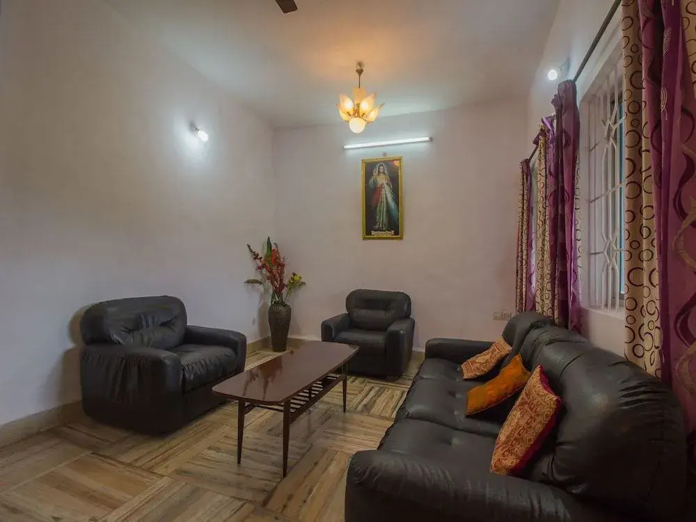 OYO 16923 Home Graceful Studio Miramar