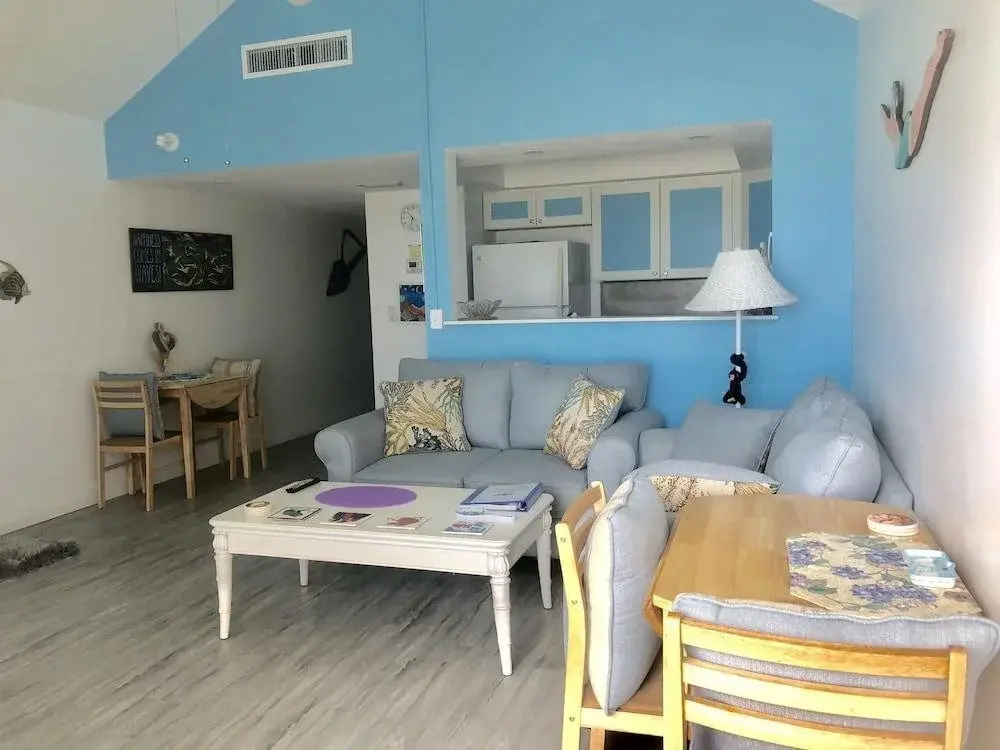 Coconuts Beach Resort