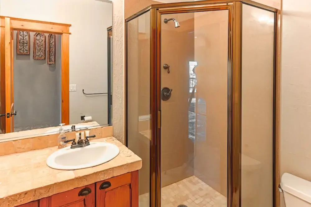 1361 County Rd Home #8 5 Bedrooms 3.5 Bathrooms Home