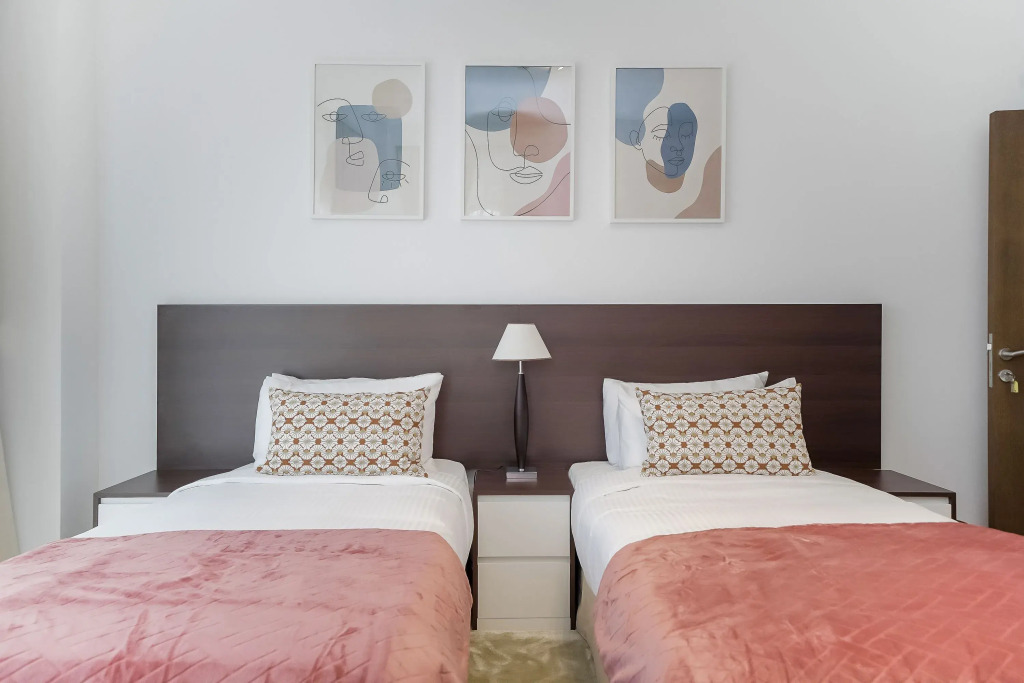 Unique Apt. With Balcony In Jam Marina