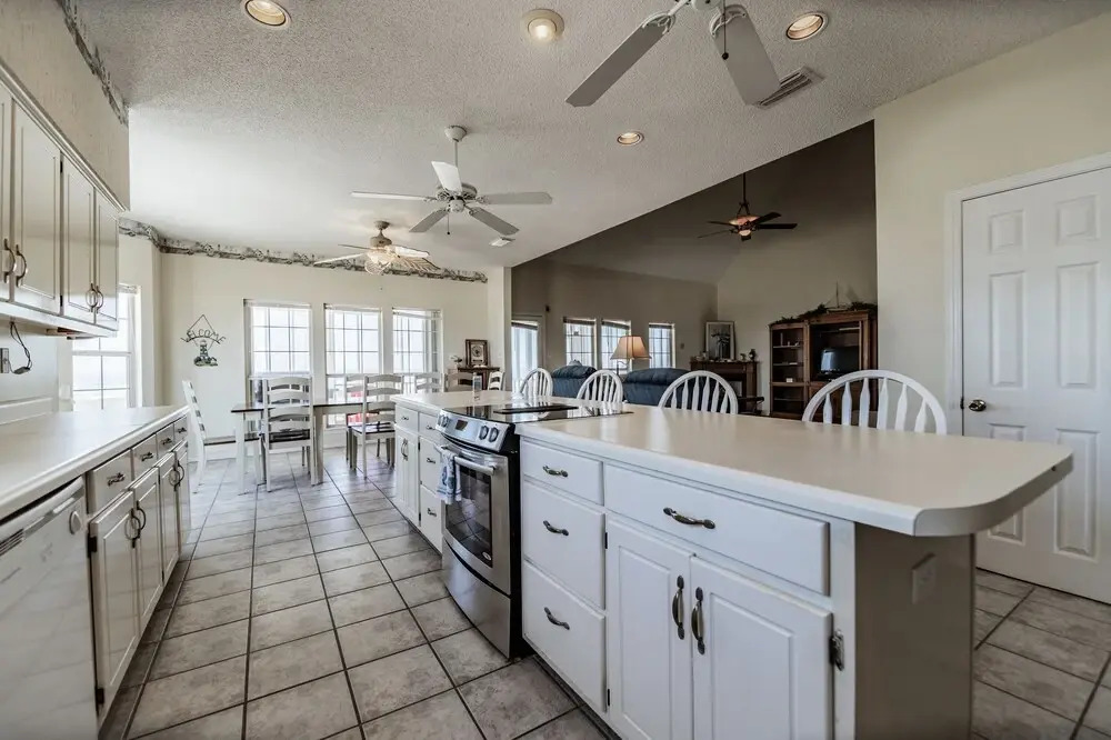 Relaxation - Large Bay Front Home Has Everything You Need For The Perfect Dauphin Island Family Holiday! 3 Bedroom Home by RedAwning