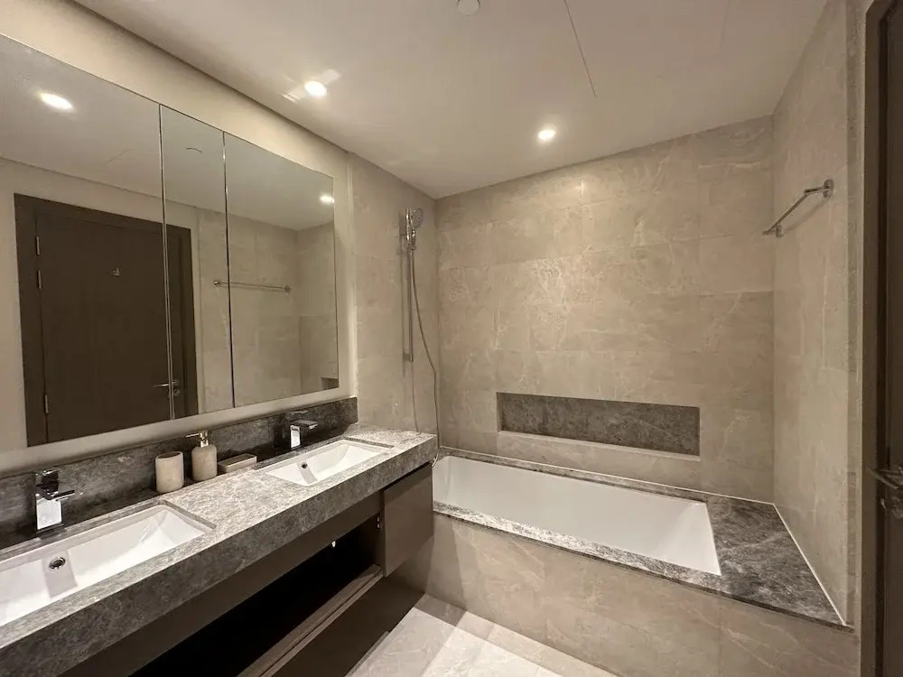 Manzil 4BR Penthouse in Dubai Creek w Harbour View