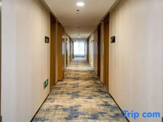 Starway Hotel