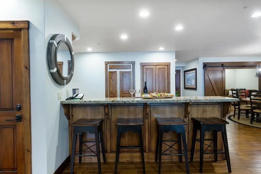 Trail's End Lodge at Deer Valley Resort - Two Bedroom Residence with Den and Spa #202 2 Condo