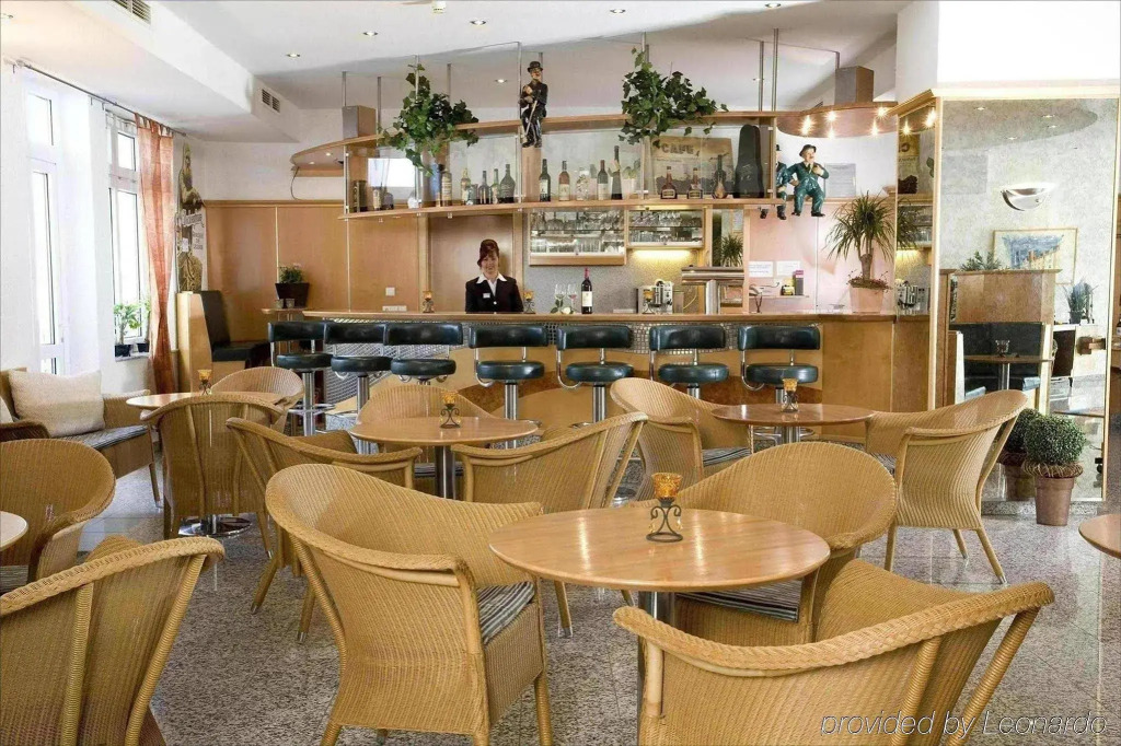 Fairway Hotel